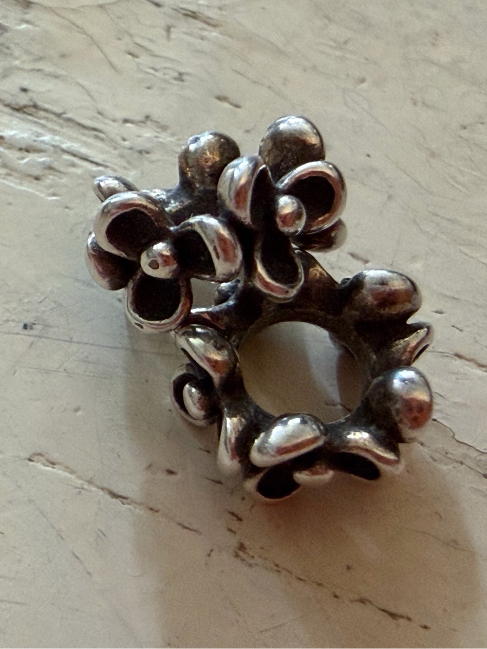 2 Pandora retired flower spacer beads 925 Ale